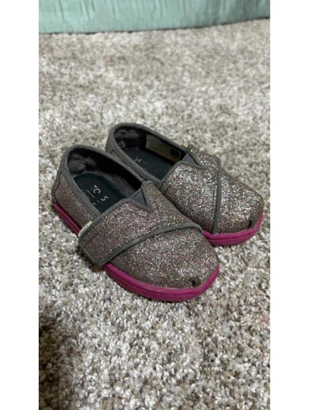 Tom’s Sparkly Glitter Shoes Girl size 5 toddler